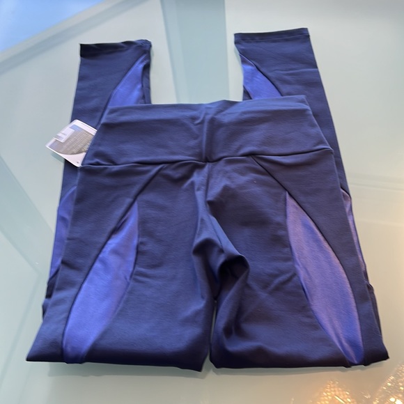 Woman’s legging pnyx made in Brazil size medium navy blue - Picture 4 of 5